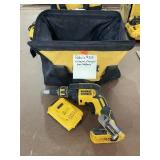 Dewalt 20v Drywall screw gun includes battery and