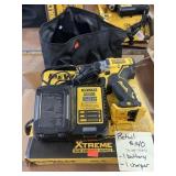 Dewalt 12 V drill driver includes battery,