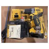 Dewalt 12 V 3/8 inch drill driver includes two