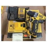 Dewalt 12 V 3/8 inch drill driver includes