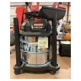 Craftsman 5 gal wet/dry vac, doesn