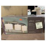 Allen and Roth three light Vanity Bar one broken