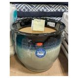 12 inch planter chipped