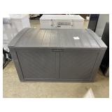 Deck box 48x30x28 damaged