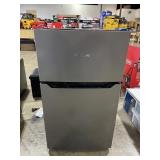 Hisense refrigerator freezer 19x21x33 does not