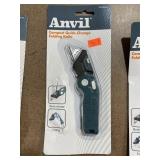 Compact quick change folding knife