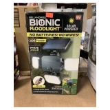 Solar powered bionic floodlight