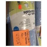 Area rug 4 ft x 5 ft 6 inch