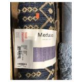 Area rug 2 ft 7 inches x 9 ft 10 inches