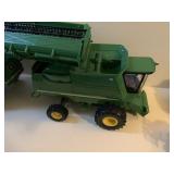 1/32 John Deere 9860sts Combine