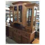 High Quality Oak Hutch, 71 x 88 x 20