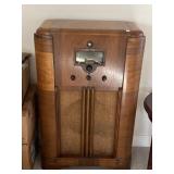 Standard Broadcast Short Wave-megacycles Radio