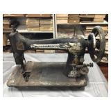 1904 Singer Model 27-4 Sewing Machine