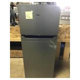 Hisense Refrigerator 19x19x46 Inch Damaged,