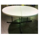 1-round Table 60 Inch Scratches