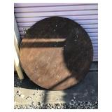 Round 30 Inch Table, 1 Total