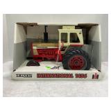 ERTL 1/16 INTERNATIONAL FARMALL 1456 TURBO DIESEL
