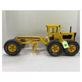TONKA 1/16 MR-970 STAMPED STEEL ROAD GRADER