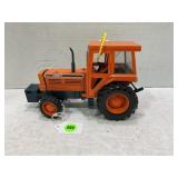 YONEZAWA TOYS 1/20 DIECAST KUBOTA M TYPE TRACTOR