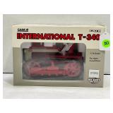 ERTL 1/16 INTERNATIONAL T-340 GRADER WITH RUBBER