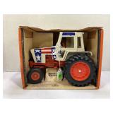 ERTL 1/16 CASE 1570 AGRI KING 'SPIRIT OF 76'  WIDE