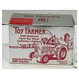ERTL 1/64 INTERNATIONAL 660 UTILITY TRACTOR IN