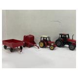 ERTL 1/32 CASE 2294, INTERNATIONAL 784, PULL TYPE