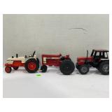 ERTL 1/32 CASSE 2294 CAB OVER, MCCORMICK FARMALL