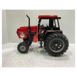 ERTL 1/16 CASE INTERNATIONAL 2594 DIESEL TRACTOR