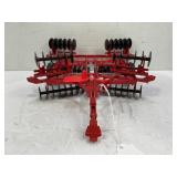 INTERNATIONAL 1/16 WING DISC HARROW