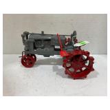 1/16 FARMALL F-30 STEEL WHEEL CAST IRON TRACTOR