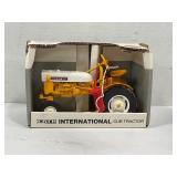 ERTL INTERNATIONAL 1/16 CUB TRACTOR 1964-1976 IN