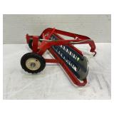 TRU-SCALE 1/16 SIDE DELIVERY RAKE W/CRANK HEIGHT