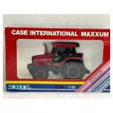 ERTL 1/32 CASE INTERNATIONAL MAXXUM CAB TRACTOR IN