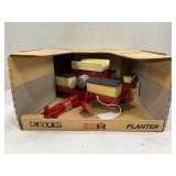 ERTL 1/16 CASE INTERNATIONAL CYCLO AIR 900 4 ROW