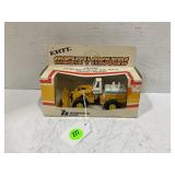ERTL MIGHTY MOVERS INTERNATIONAL 560 WHEEL LOADER