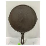 MIAMI DIAMOND LOGO CAST IRON SKILLET WITH HEAT