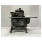 CRESCENT SALESMAN SAMPLE CAST IRON WOOD COOKING