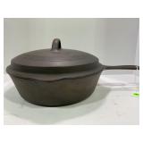 WAGNERWARE 1088 B NO. 8 CAST IRON CHICKEN FRYER
