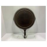 NO. 8 CAST IRON SKILLET WITH HEAT RING - 10'