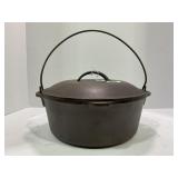 5 QUART CAST IRON DUTCH OVEN WITH LID AND HANDLE