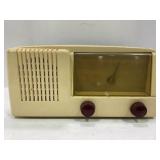 VINTAGE GENEREL ELECTRIC MODEL 124 TOY RADIO