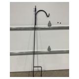 METAL SHEPHERD'S HOOK