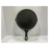 NO. 8 CAST IRON SKILLET WITH HEAT RING - 10'