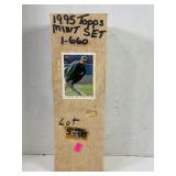 607.  1995 Topps Baseball Complete Set