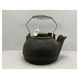 CAST IRON KETTLE/COFFEE POT WITH HANDLE