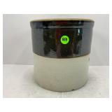 1 GALLON PRIMITIVE STONEWARE CROCK