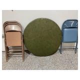 40' ROUND FOLDING TABLE WITH 4 ASSORTED CHAIRS