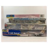 Large lot of vintage airplane models and boxes -