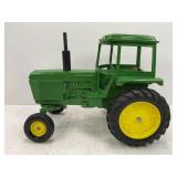 ERTL 1/16 JOHN DEERE CAB OVER DIE CAST TRACTOR